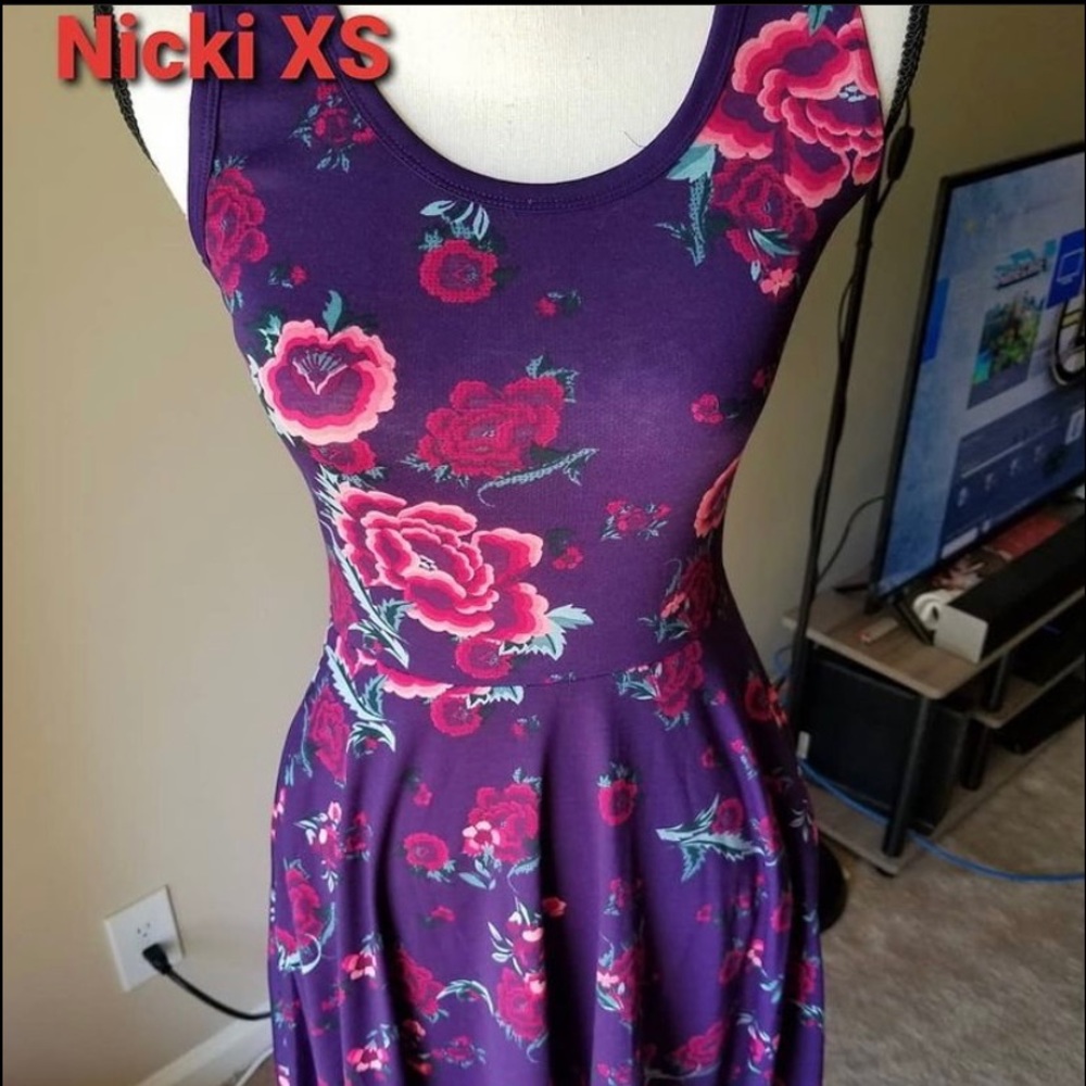 LuLaRoe Nicki